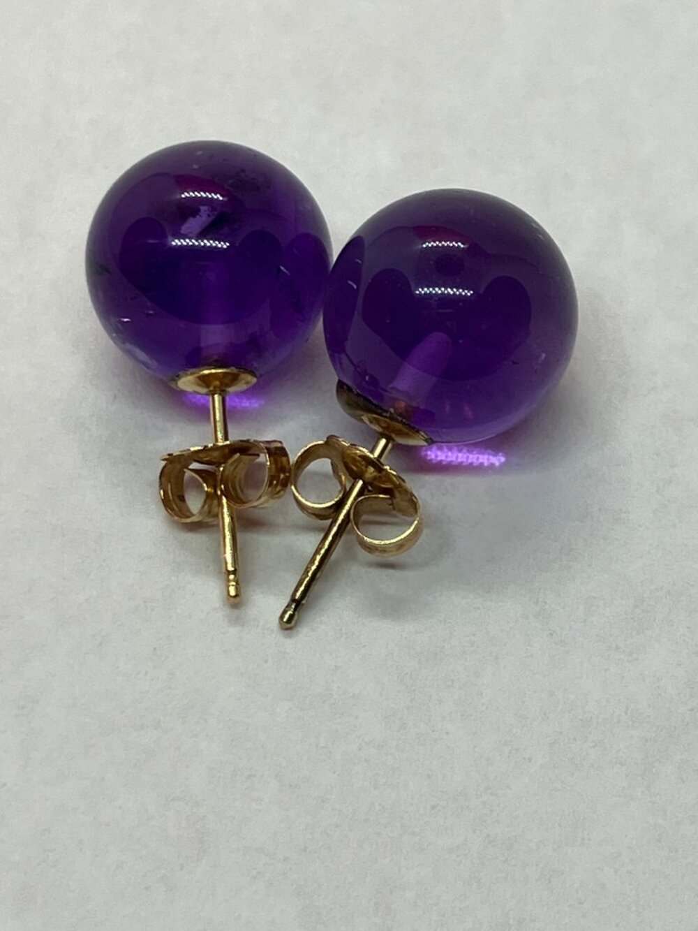 Vintage Spherical Cut Amethyst 14k Yellow Gold Earrings Studs Purple